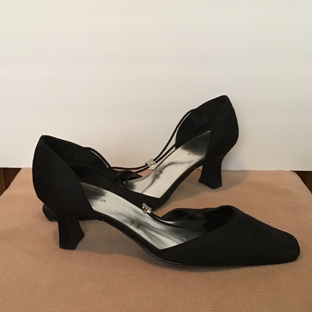 Jessica Dress shoe sparkly satin fabric with elastic straps & bead accent- 8 1/2 - Picture 2 of 10